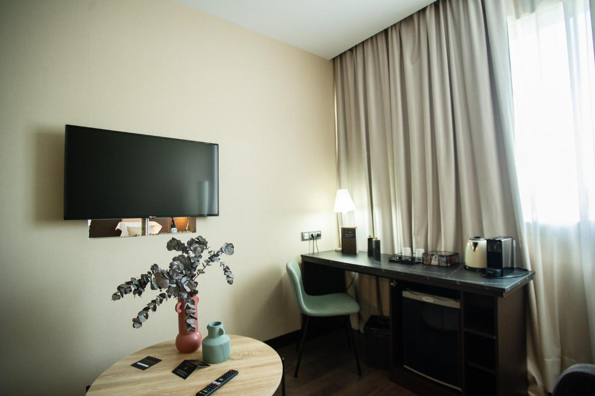 Hotel Agustinos Berriozar Bagian luar foto